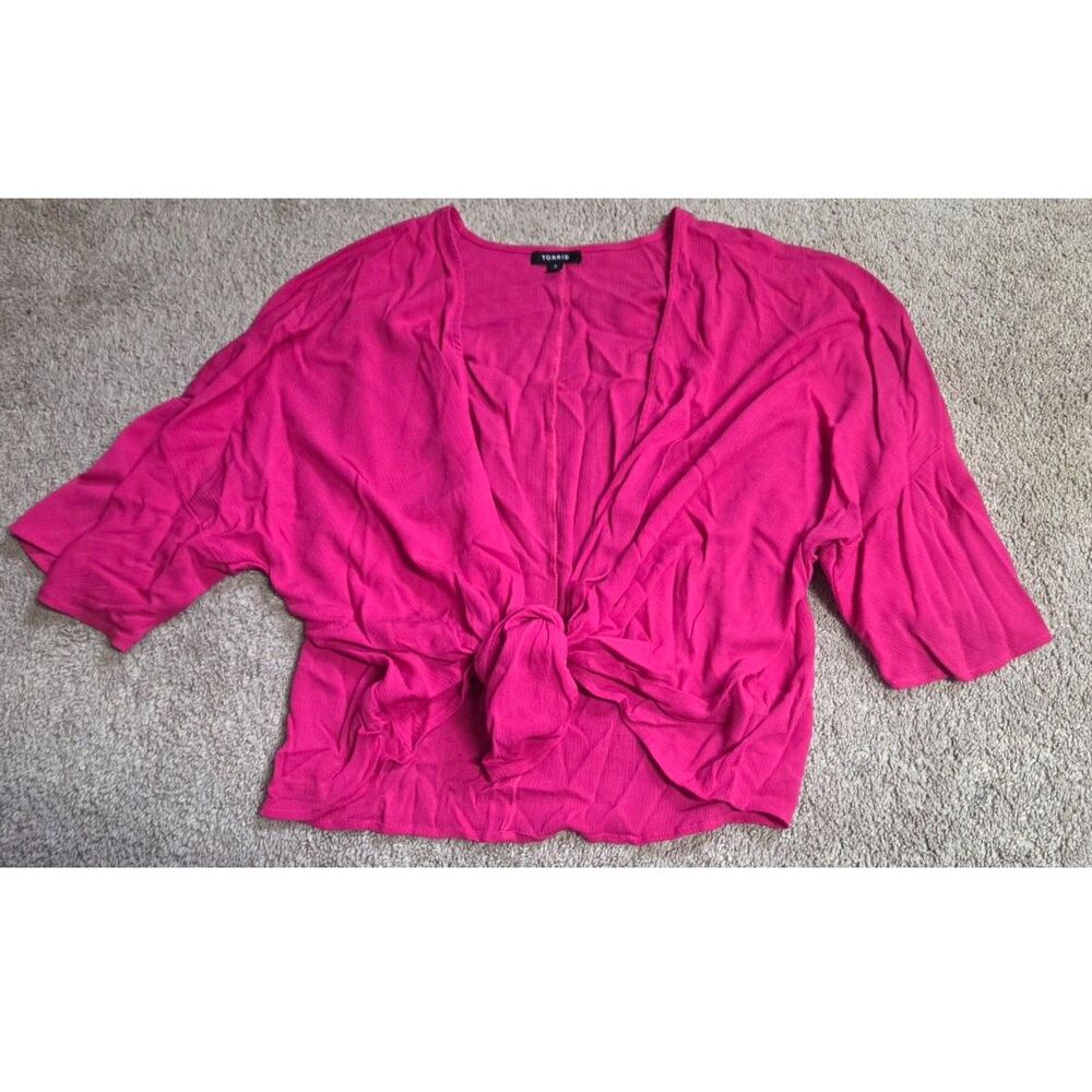 Torrid pink tie front top